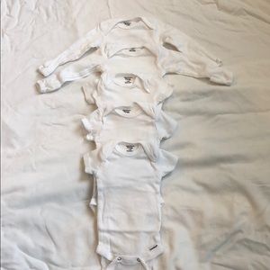 Organic cotton, Gerber size 0-3, never worn